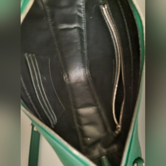 Balenciaga Triangle Leather bag - Picture 8 of 16